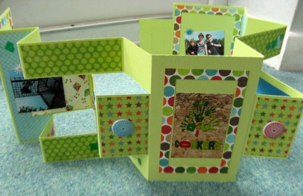 Jimjams - tri-fold mini-book - Conkers fully opened and upright
