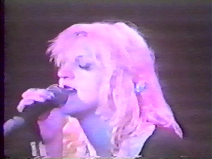 Hole - 1990-10-10, Club Lingerie, Hollywood, CA - PRO DVD preview 15