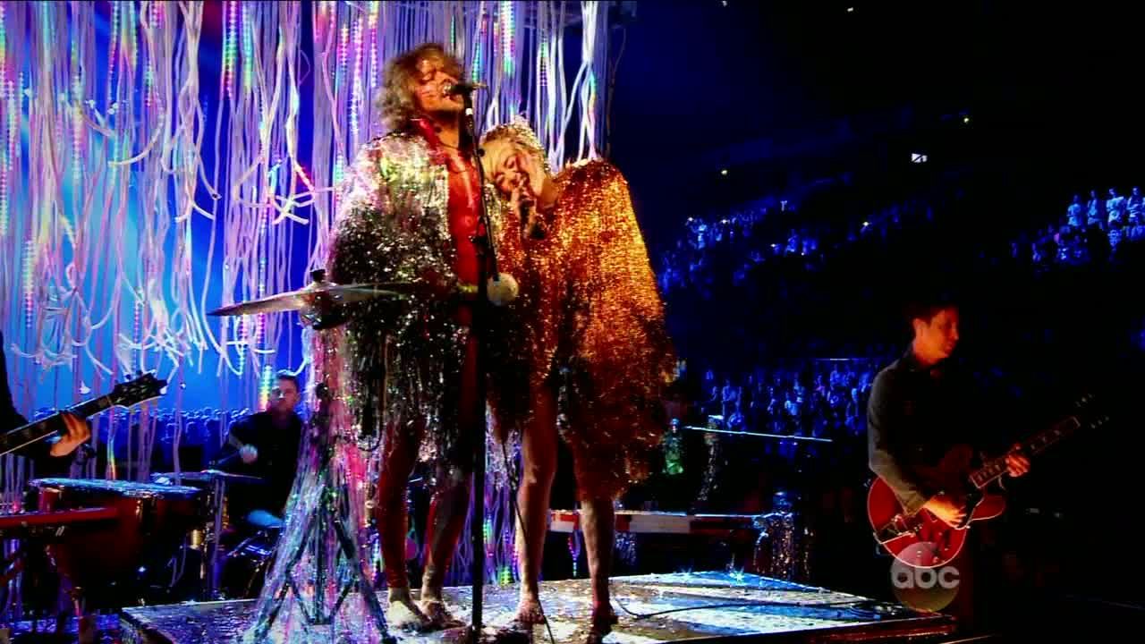 Miley Cyrus [ft The Flaming Lips] - 2014 Billboard Music Awards - HDTV MPEG-2 - LSD preview 15