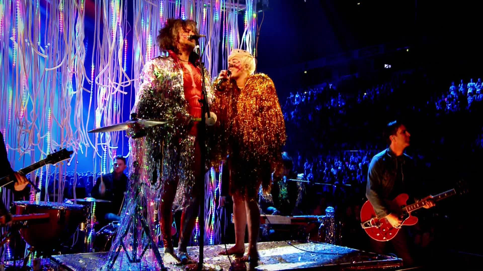 Miley Cyrus [ft The Flaming Lips] - 2014-05-18, Billboard Music Awards - 1080 TS - LSD preview 15