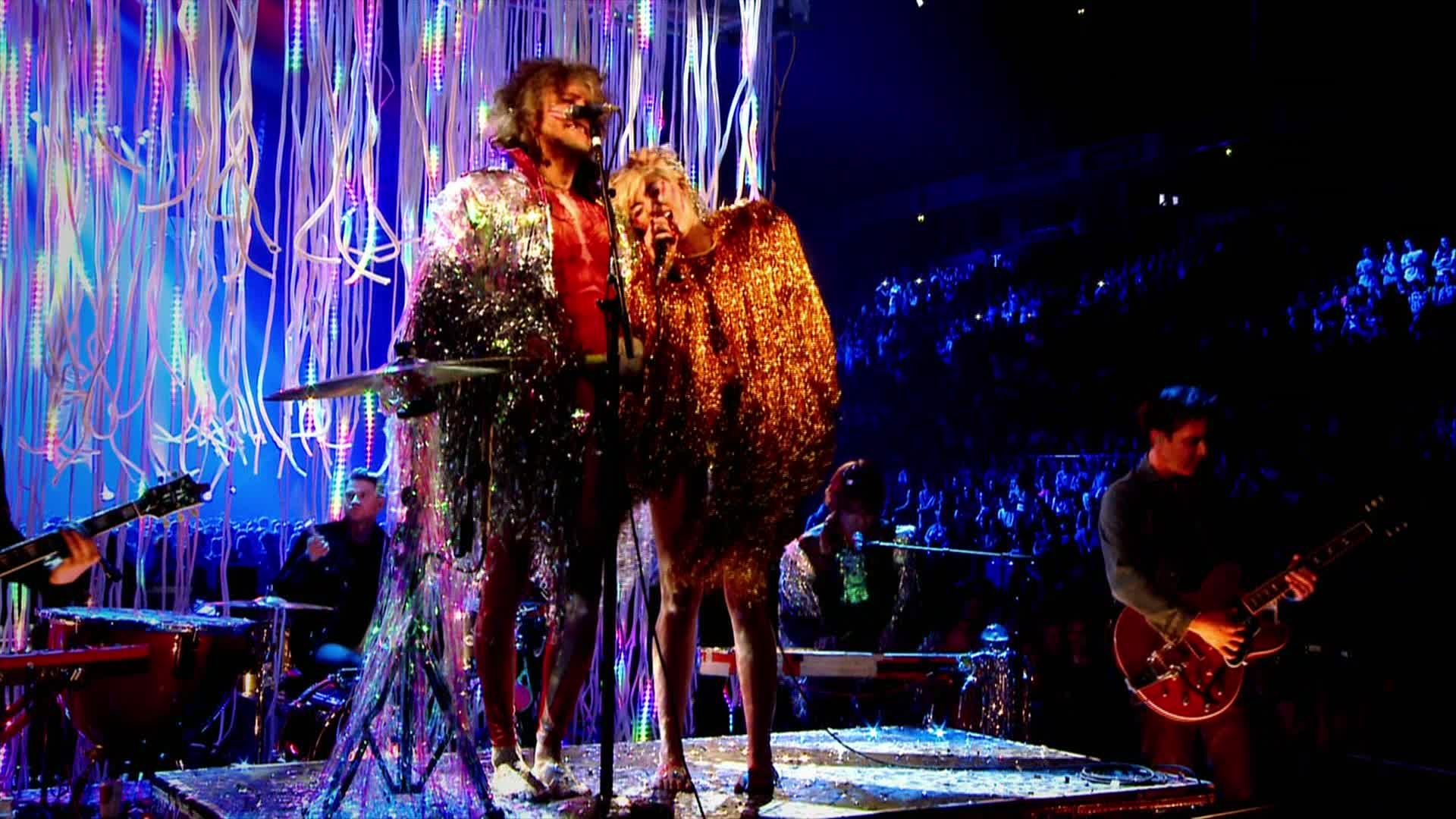 Miley Cyrus [ft The Flaming Lips] - 2014-05-18, Billboard Music Awards - 1080 TS - LSD preview 16