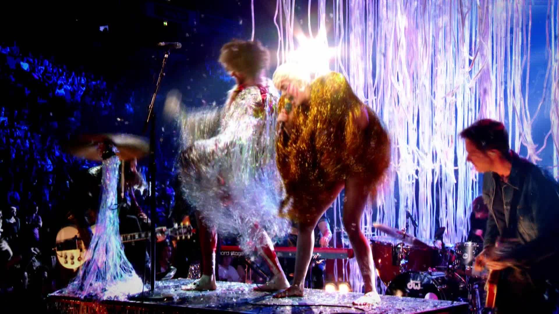 Miley Cyrus [ft The Flaming Lips] - 2014-05-18, Billboard Music Awards - 1080 TS - LSD preview 21