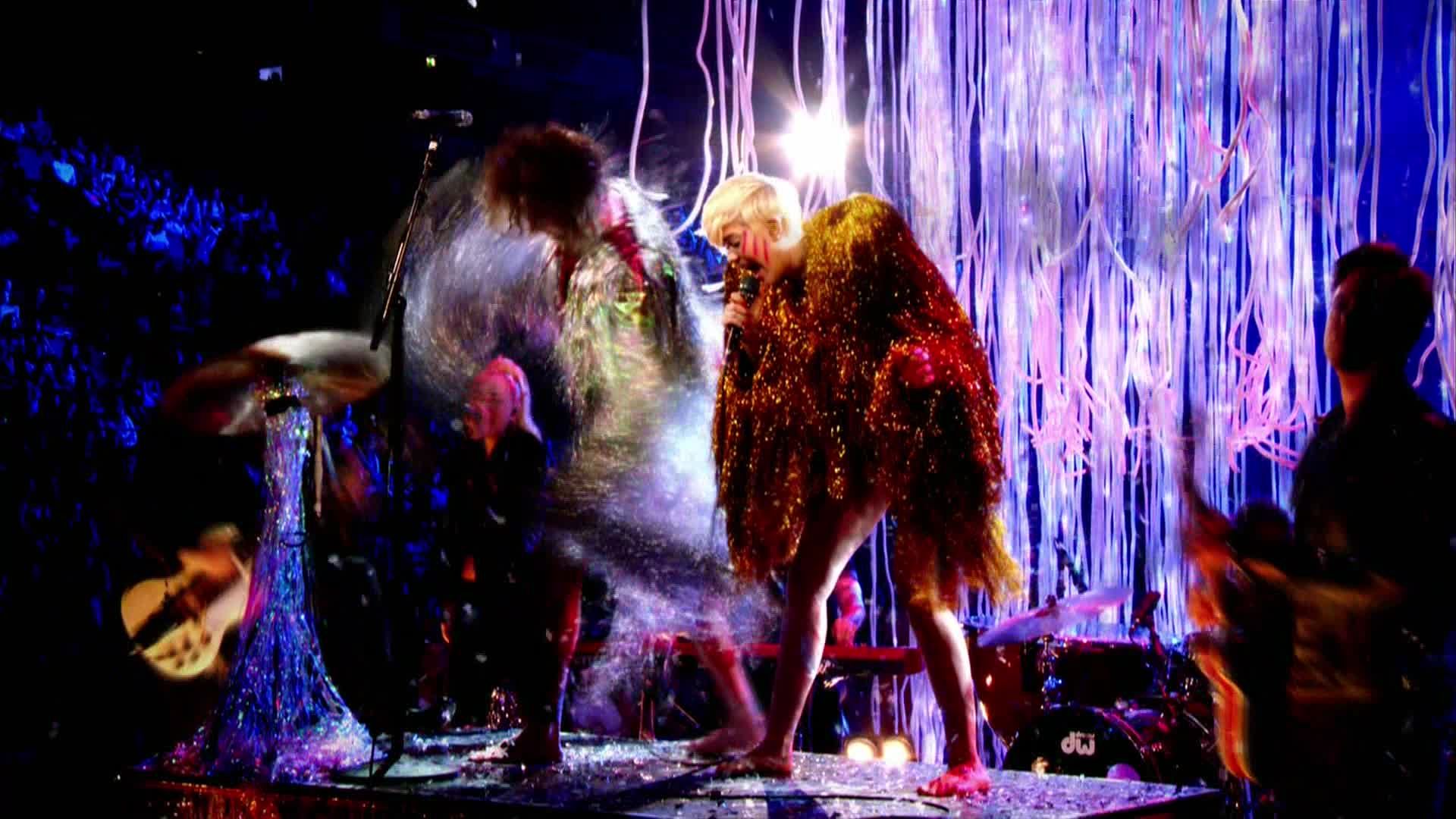 Miley Cyrus [ft The Flaming Lips] - 2014-05-18, Billboard Music Awards - 1080 TS - LSD preview 22
