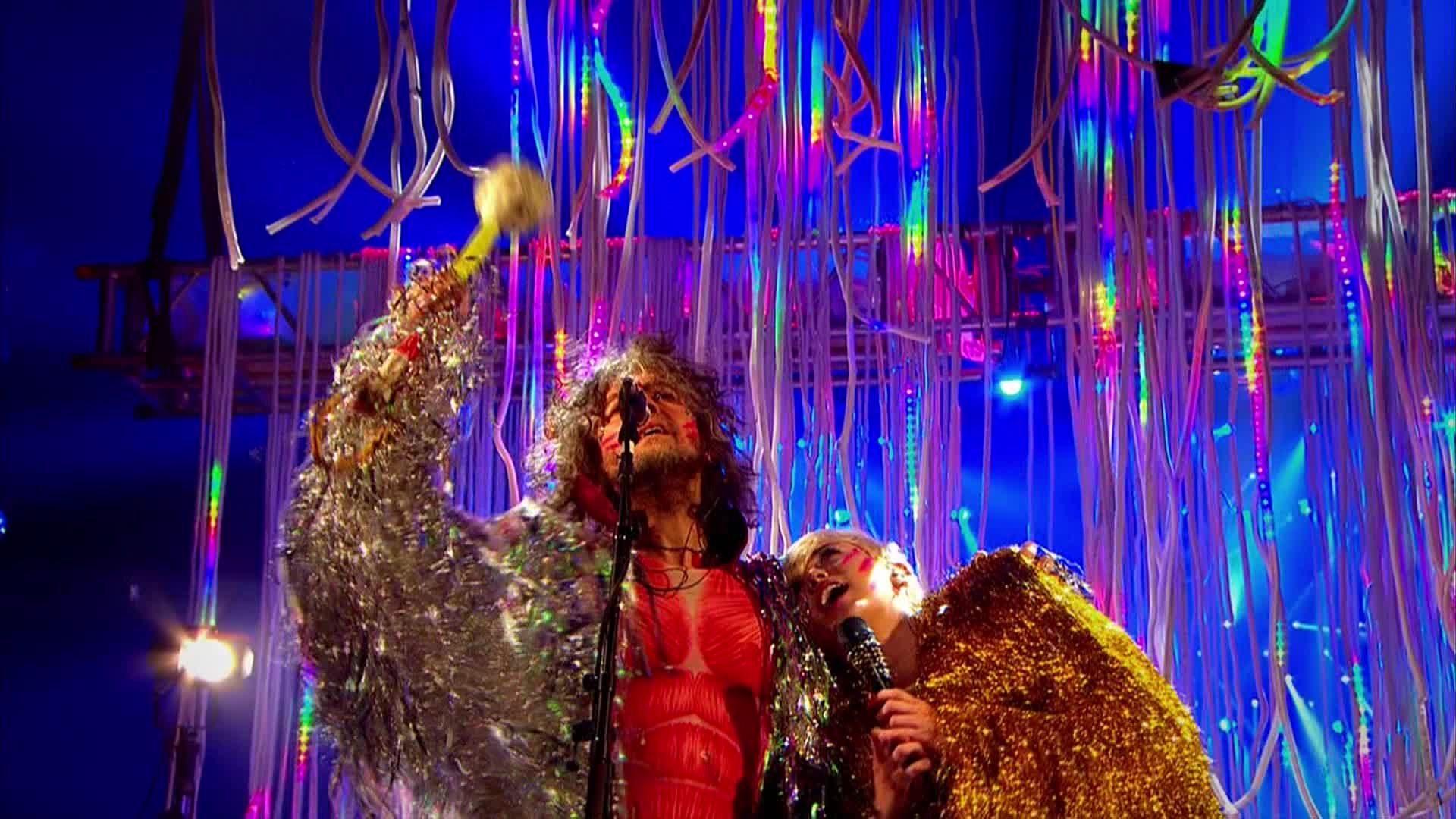 Miley Cyrus [ft The Flaming Lips] - 2014-05-18, Billboard Music Awards - 1080 TS - LSD preview 27