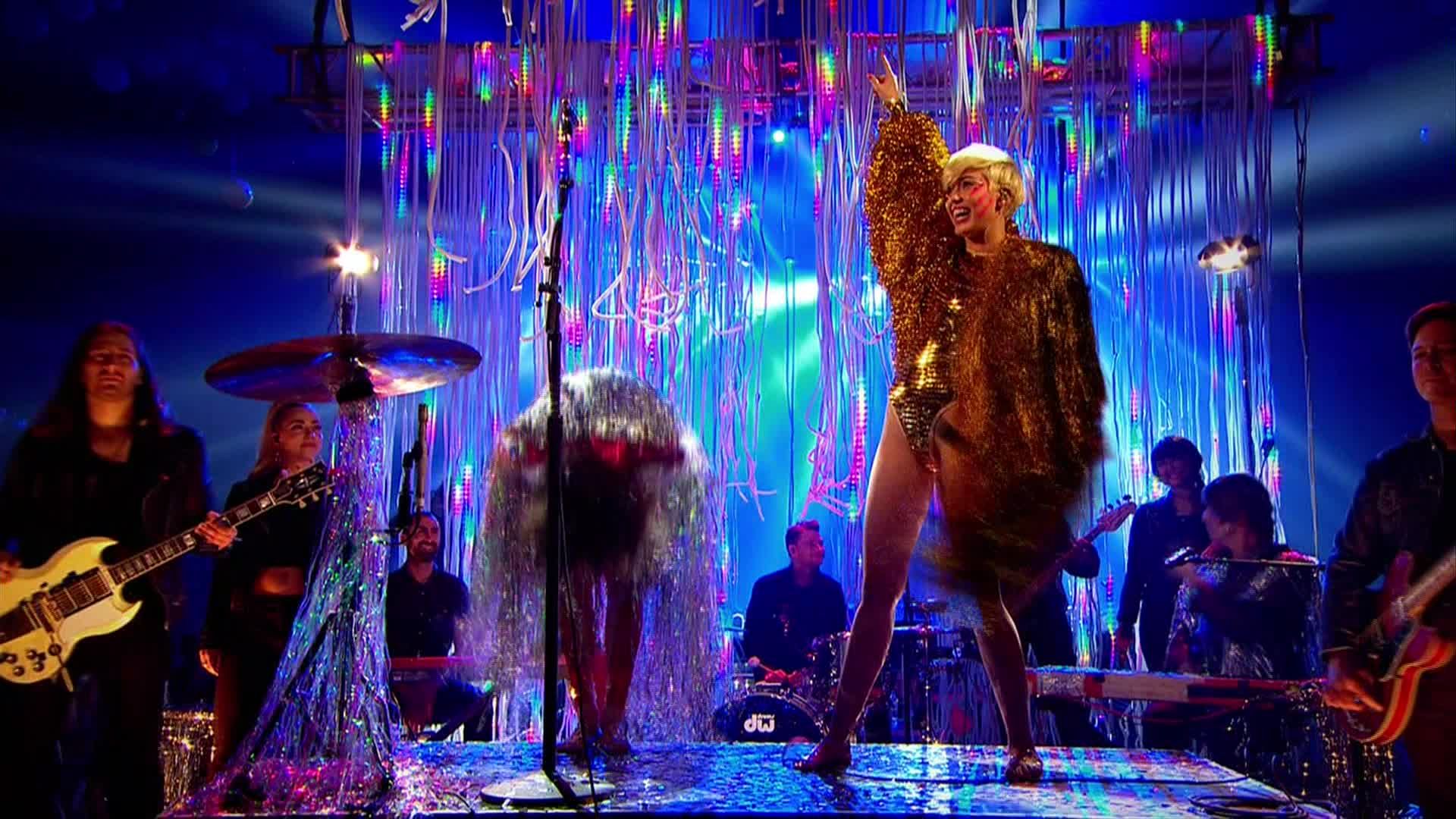 Miley Cyrus [ft The Flaming Lips] - 2014-05-18, Billboard Music Awards - 1080 TS - LSD preview 30