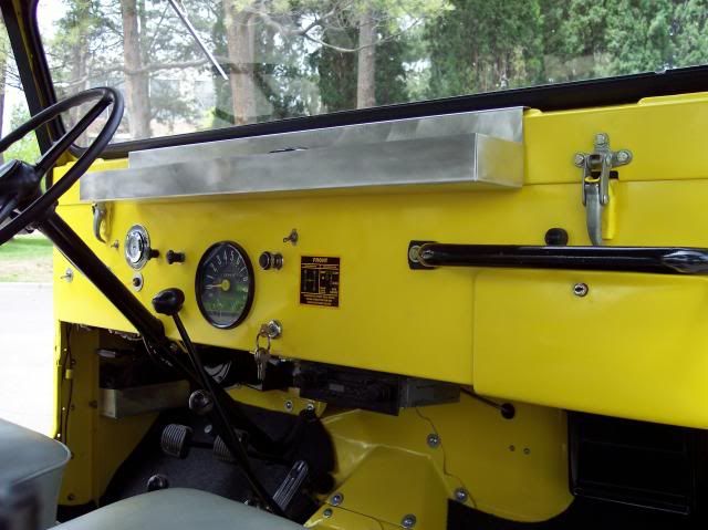 jeeplookininpspark_zps8a982051.jpg