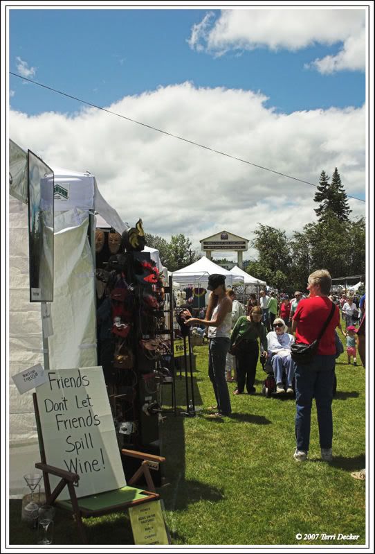 IMAGE: http://i90.photobucket.com/albums/k259/miss-pix/Events/Art%20Festival/ArtsFestival7.jpg