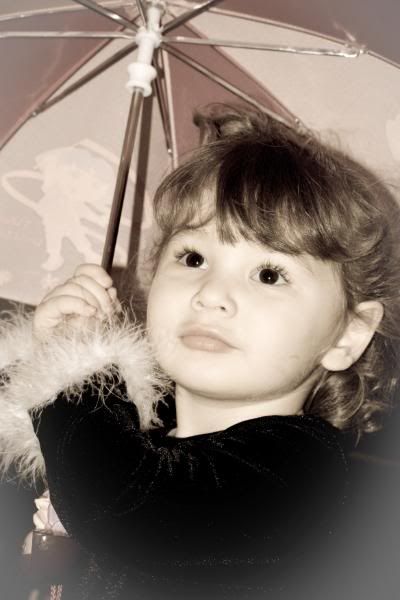 IMAGE: http://i90.photobucket.com/albums/k259/miss-pix/Holidays/Christmas%202008/Christmas2008-6593-2.jpg