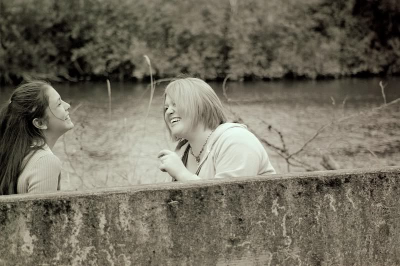 IMAGE: http://i90.photobucket.com/albums/k259/miss-pix/Nikki/IMG021.jpg