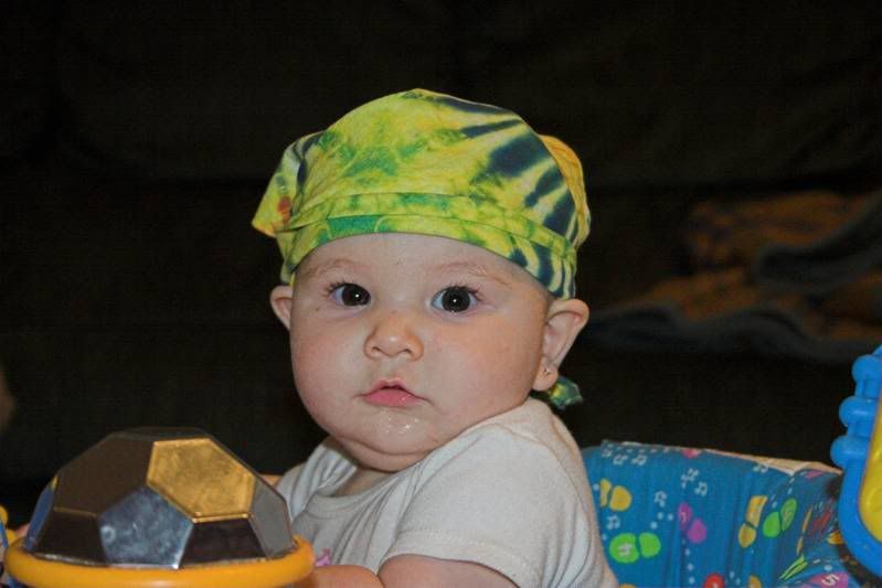 IMAGE: http://i90.photobucket.com/albums/k259/miss-pix/Nikki/Jaiydann/IMG_1013-01.jpg