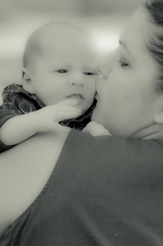 IMAGE: http://i90.photobucket.com/albums/k259/miss-pix/Nikki/Ryver/One%20Month/Ryver-9098-2.jpg