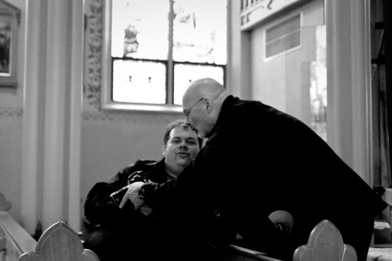 IMAGE: http://i90.photobucket.com/albums/k259/miss-pix/People/Cat%20and%20Lisa%20visit/TPBMvisit-7333.jpg