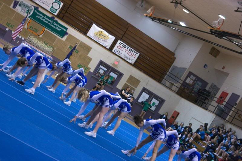 IMAGE: http://i90.photobucket.com/albums/k259/miss-pix/People/Elizabeth/EugeneCompetition-6810.jpg