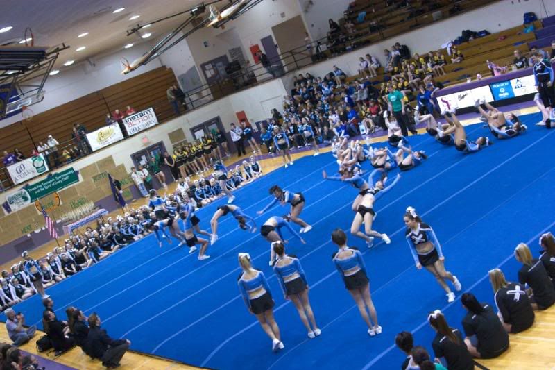 IMAGE: http://i90.photobucket.com/albums/k259/miss-pix/People/Elizabeth/EugeneCompetition-6916.jpg