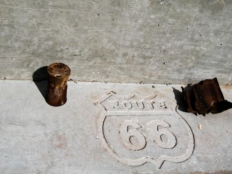 IMAGE: http://i90.photobucket.com/albums/k259/miss-pix/Places/Painted%20Hills%20and%20Petrified%20Forest/PaintedDesert-15.jpg