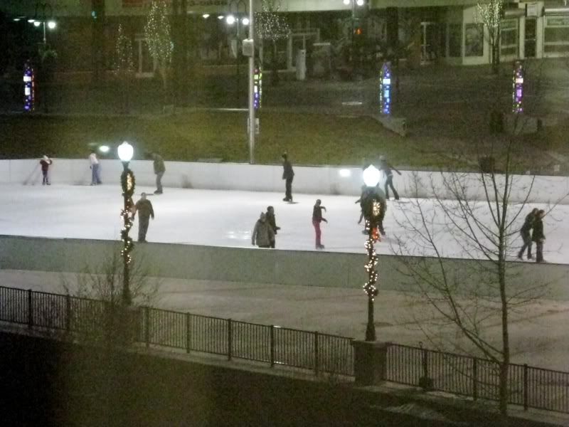 IMAGE: http://i90.photobucket.com/albums/k259/miss-pix/Places/Reno%202008/IMG_0115.jpg