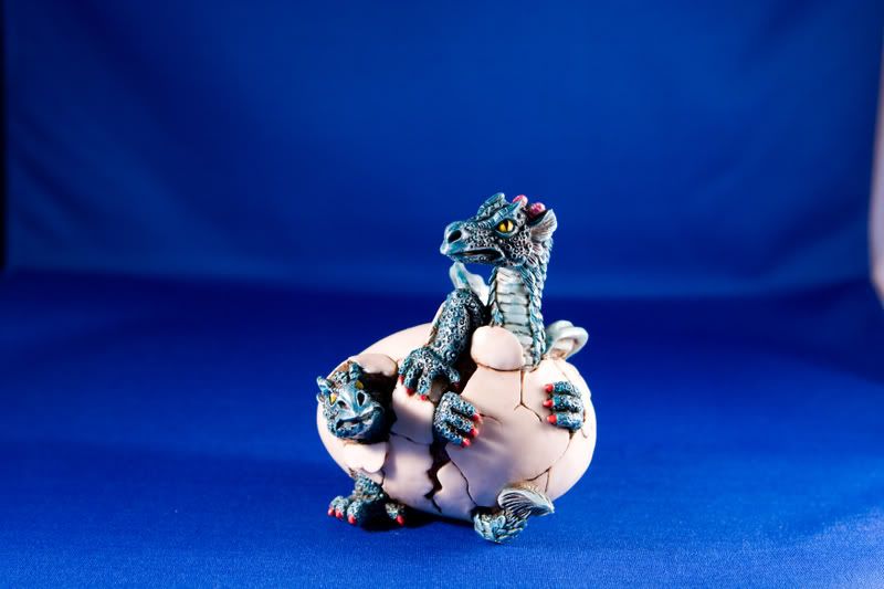 IMAGE: http://i90.photobucket.com/albums/k259/miss-pix/Stills/0712_dragon003.jpg