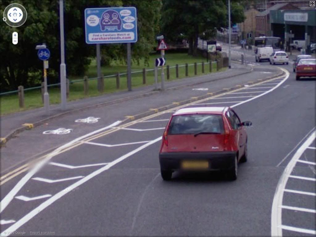 StanningleyRoadbikelane.jpg