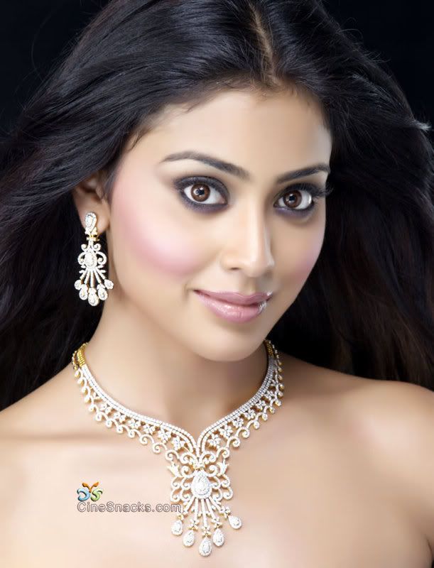 celebflicker_shriyasaran_shoot-1.jpg