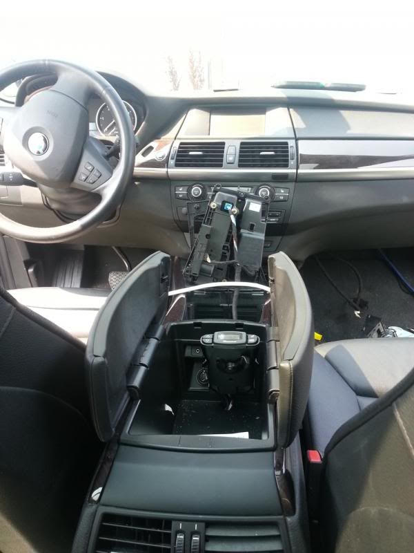 E70 X5 brake controller question