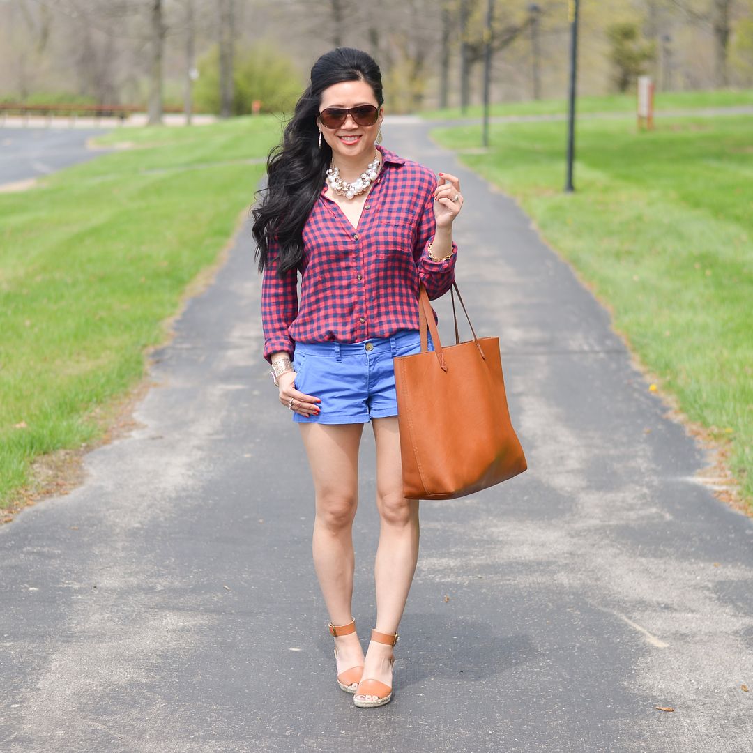 American Eagle boyfriend plaid top and chino shorts, made well transport tote