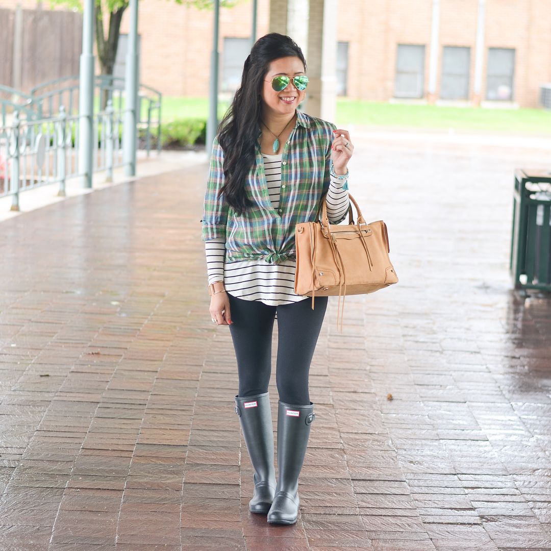 summer plaid and hunter boots outfit