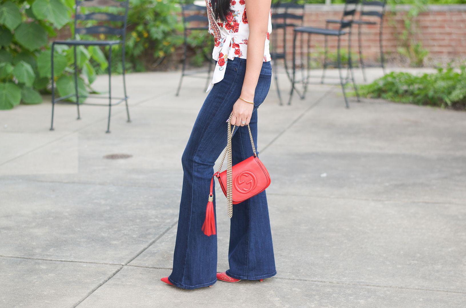 Flare jeans outfit