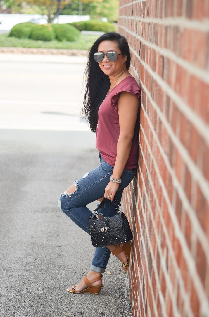 Weekend ripped denim outfit