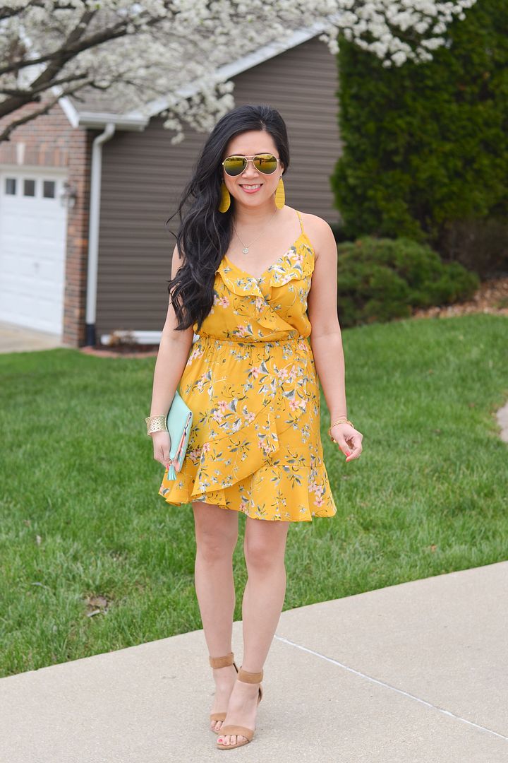 How to wear yellow for spring outfit