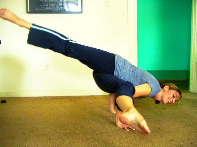 like arm parsva yoga  twisted bakasana crow crow) balance: poses (side