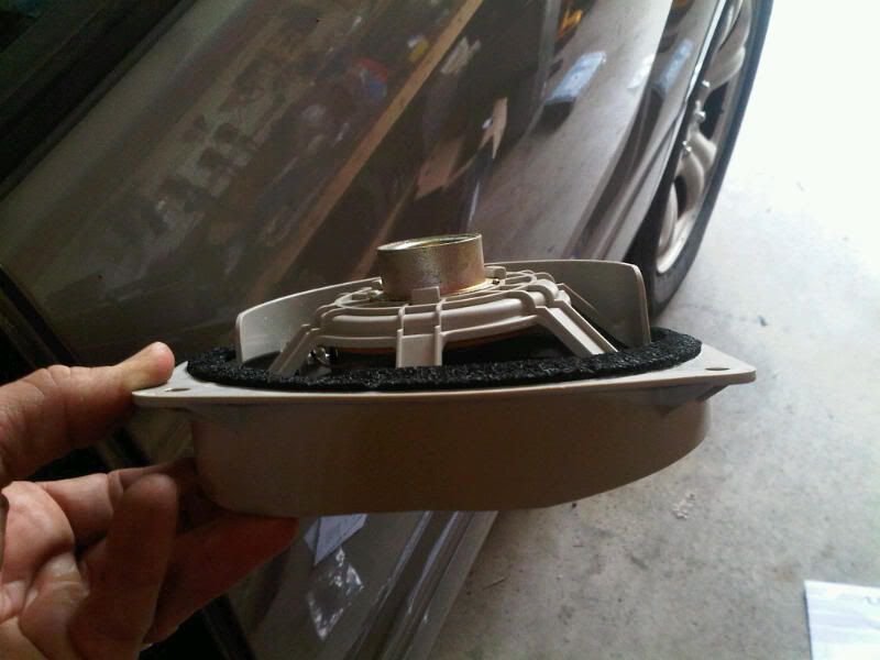 Guide: Installing speakers in the front doors- wiring, adapters