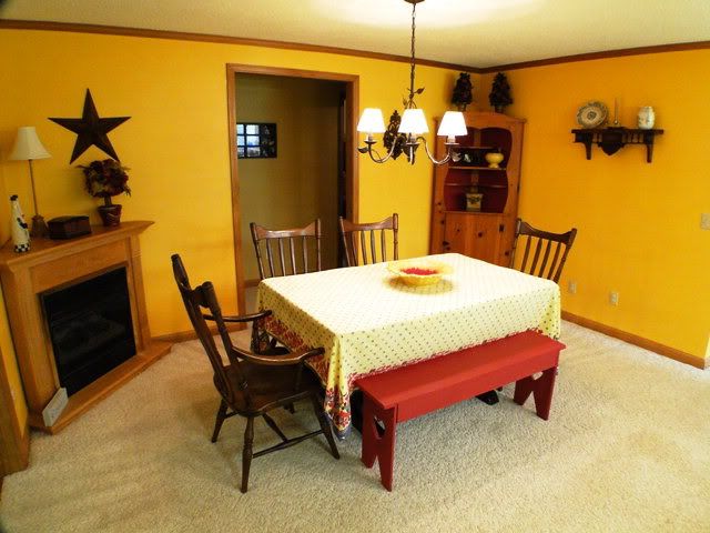 Huge kitchen with 2 pantries and eat-in dining room, Franklin NC Homes for Sale, Franklin NC Free MLS Search