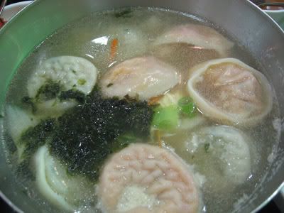 เดินสายพบญาติ