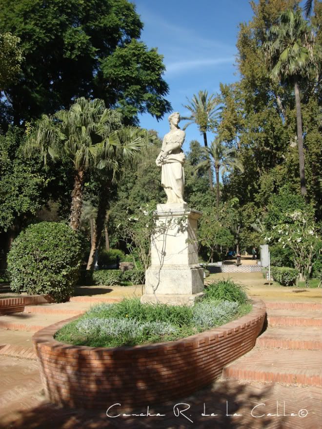 Sevilla-ParqueMLuisa-GlorietadeDoaSol-2a680.jpg 