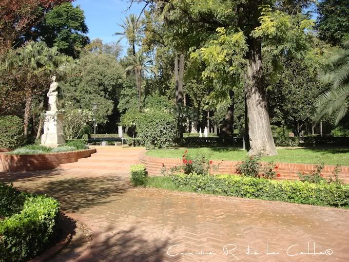 Sevilla-ParqueMLuisa-GlorietadeDoaSol680.jpg 