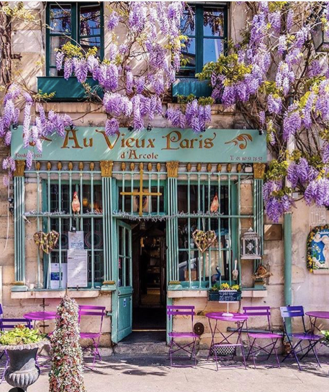 Au Vieux Paris restaurant