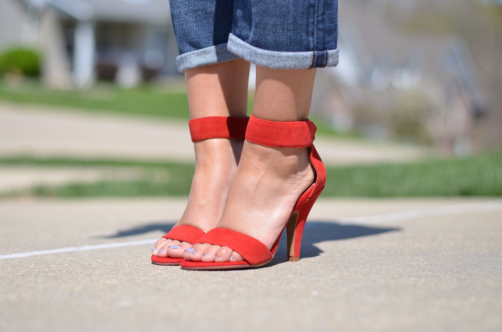 More Pieces of Me | St. Louis Fashion Blog: Manic Monday: The red sandal