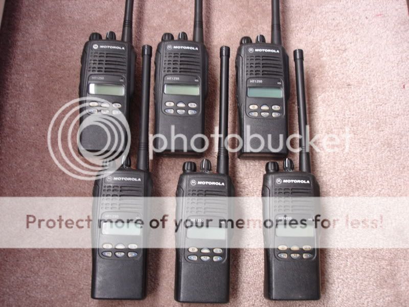 MOTOROLA HT1250 VHF AAH25KDF9AA5AN HT RADIO 128 CH  