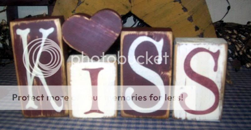 PRIMITIVE VALENTINE BLOCK SIGN~~KISS~~HEART BLOCKS~~  