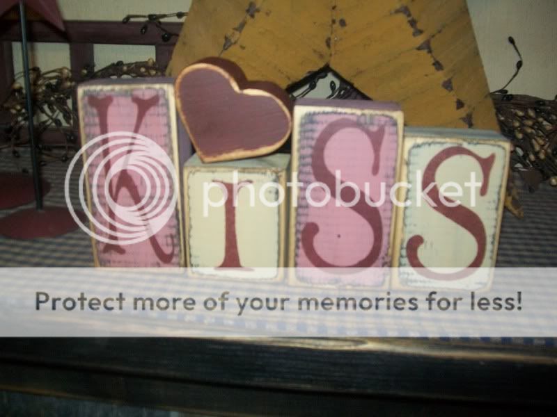 PRIMITIVE VALENTINE BLOCK SIGN~~KISS~~HEART BLOCKS~~  